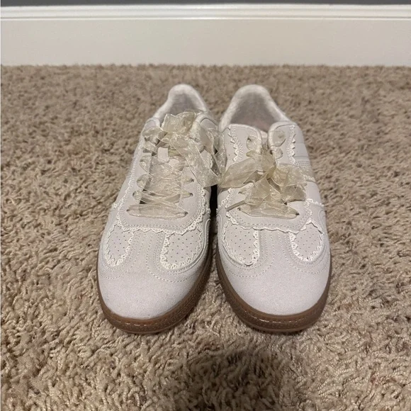 Women’s Cream Athletic Sneakers with Ribbon Laces - Picture 1 of 4